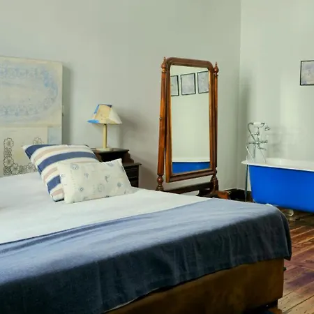Hostal Santa Maria *