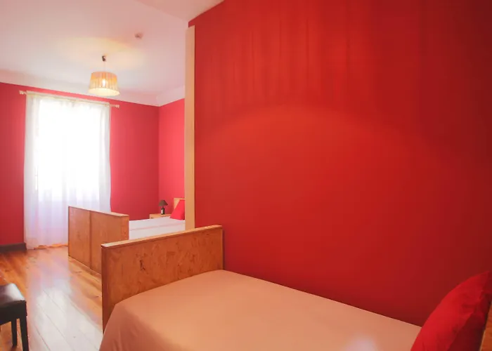 Santa Maria Hostel *