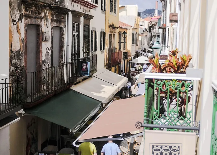 Santa Maria * Funchal (Madeira)